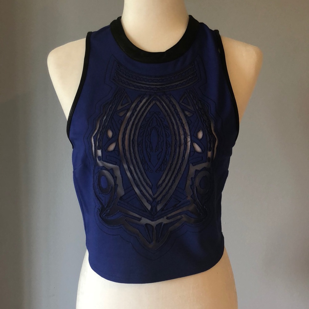 crop top